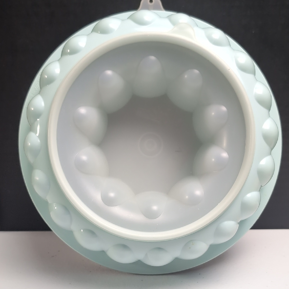 Tupperware Jello Mold with Lid Light Teal Colour Large Size 9.5" x 3" high